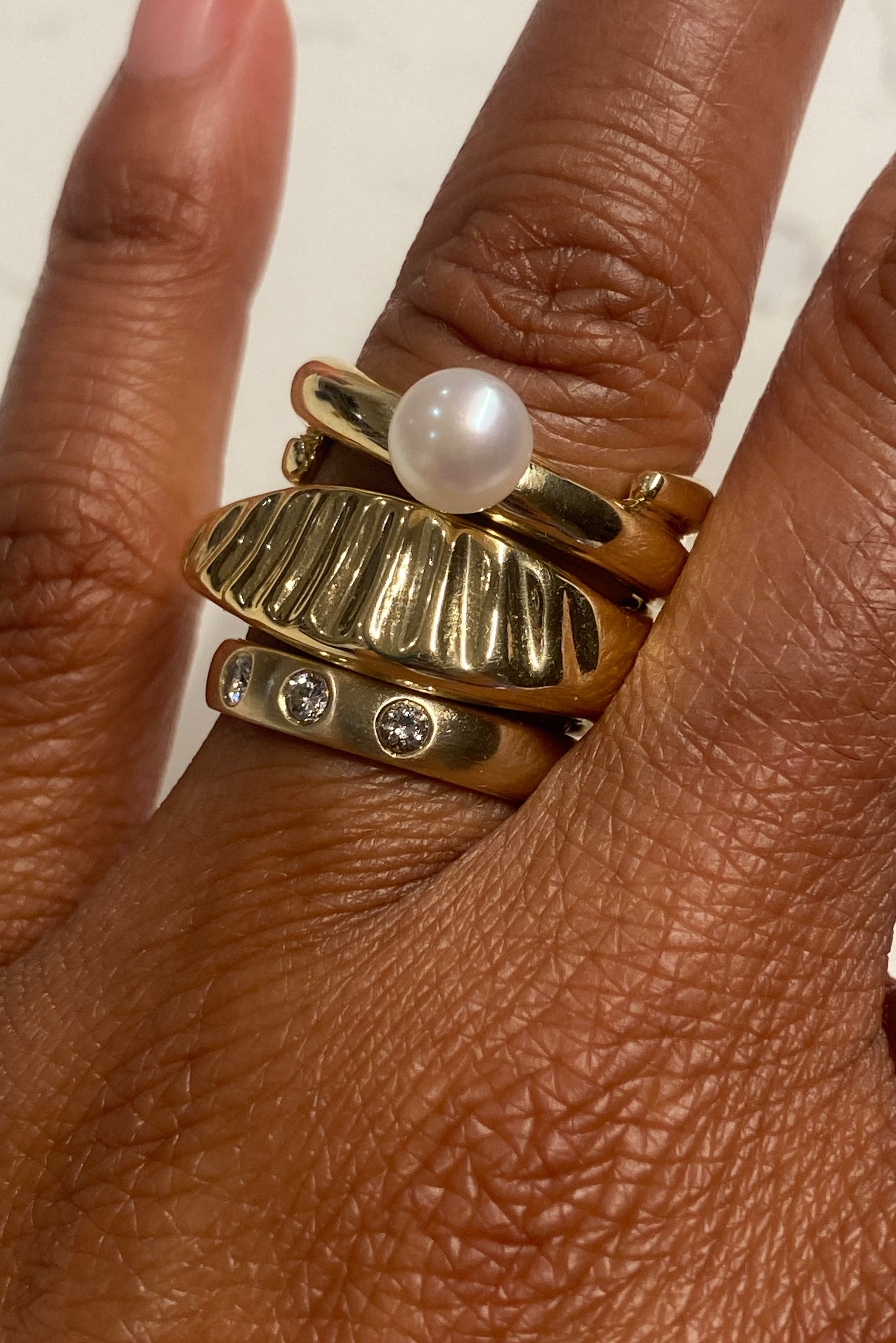 SOLID GOLD SCALLOP RING