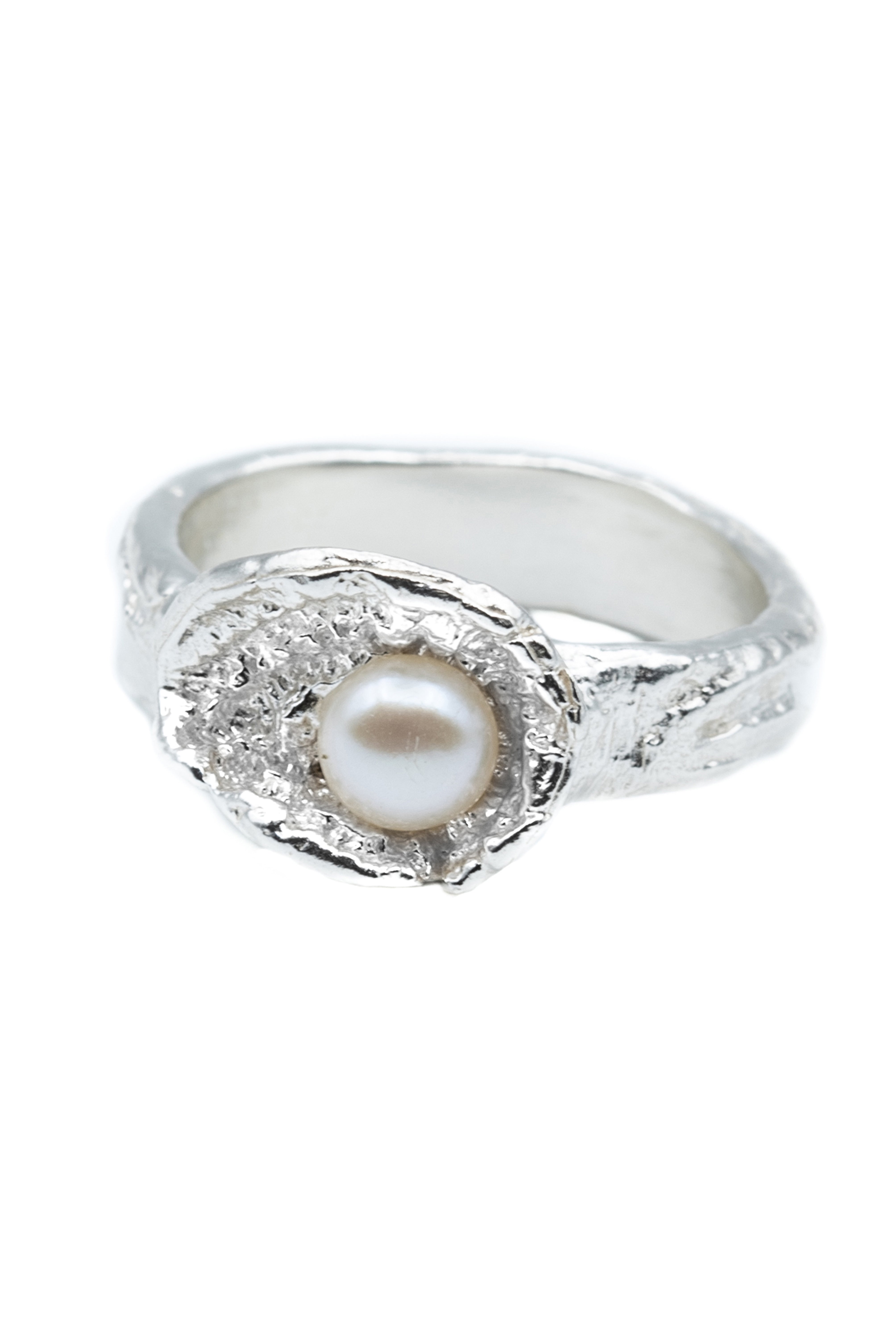 Laced Textured Pearl Ring