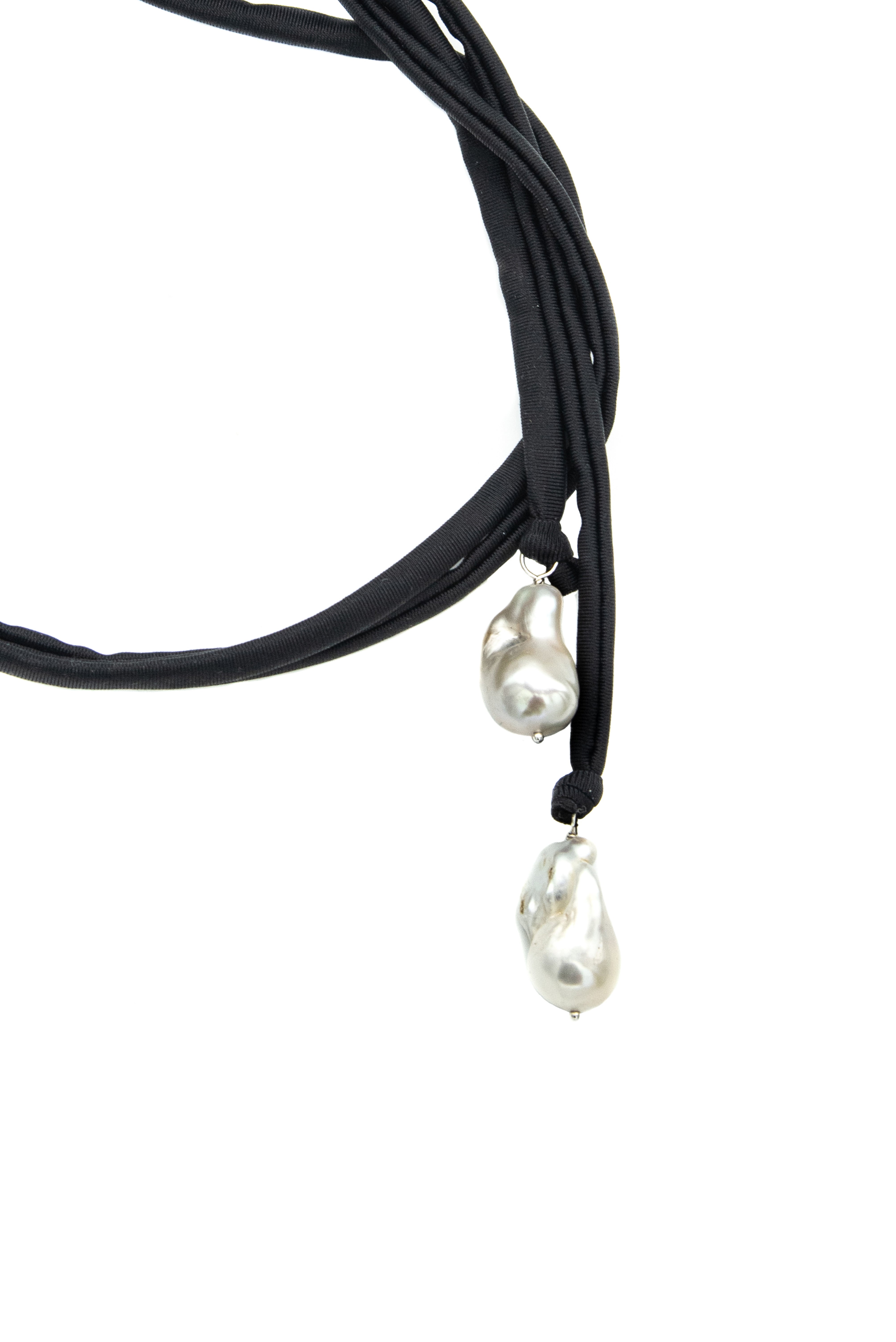 ADORN BAROQUE PEARL NECKLACE