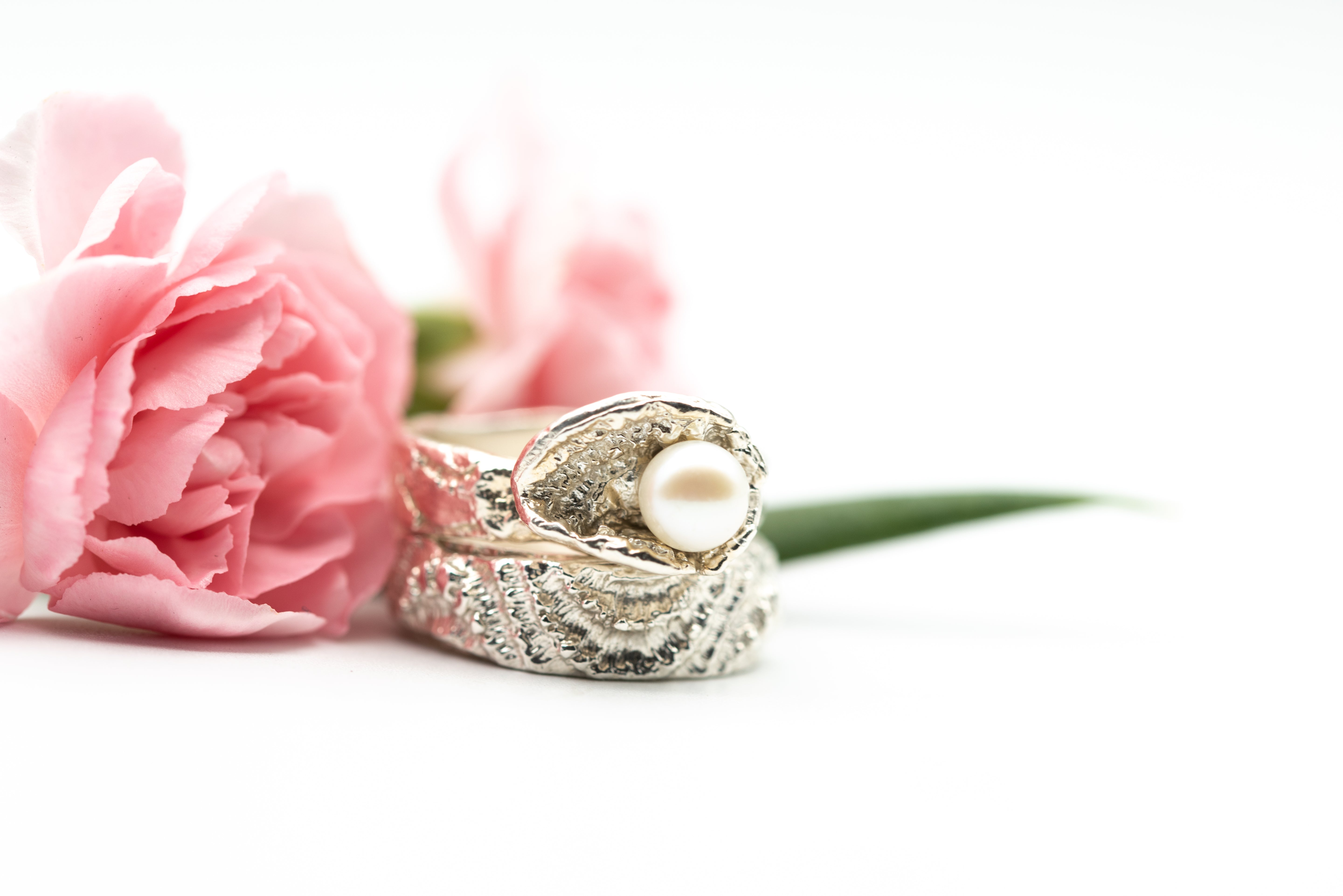 Laced Textured Pearl Ring