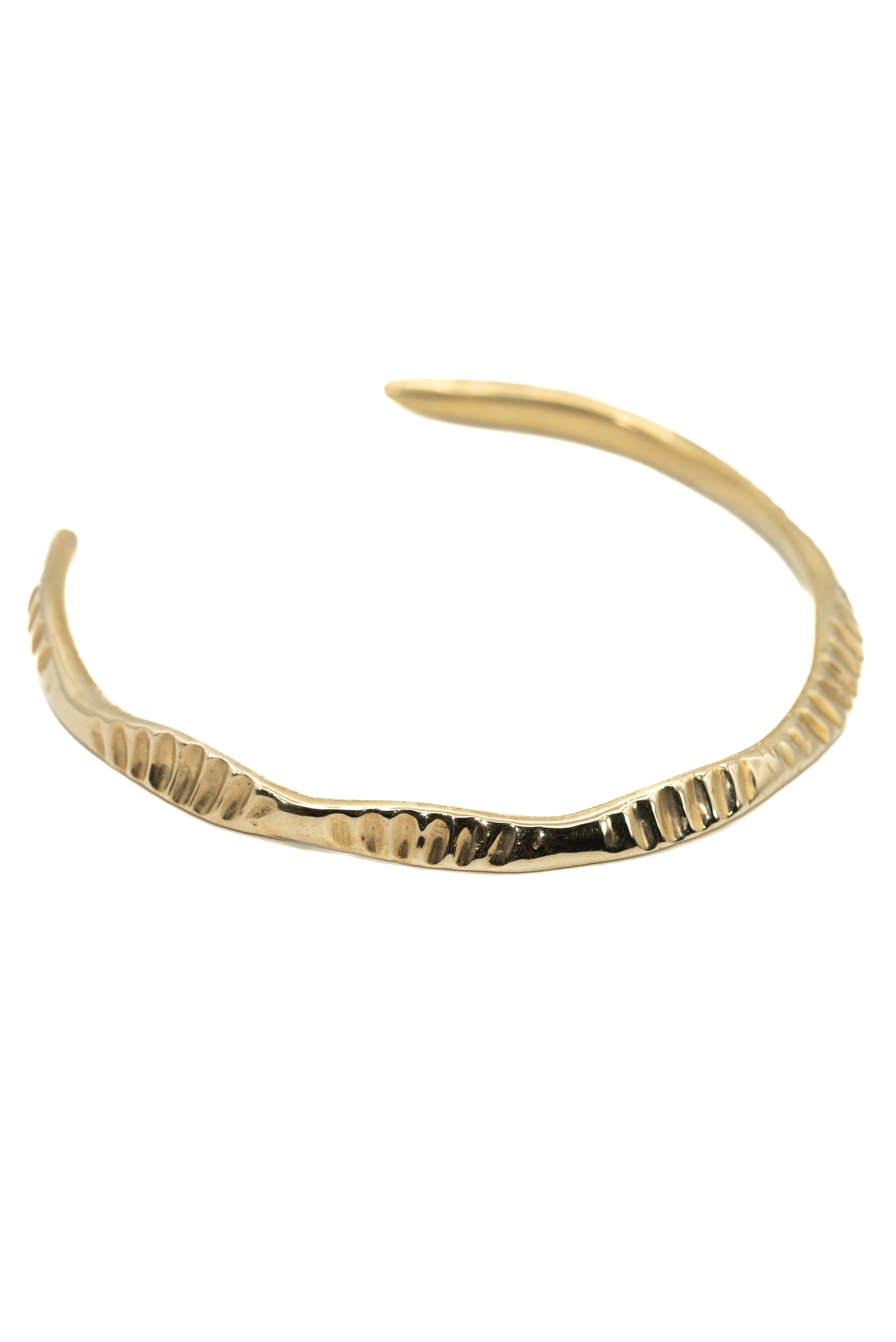 SOLID GOLD SCALLOP CUFF